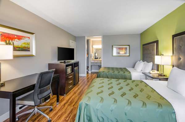  - Quality Inn Airport Roanoke - I-581, Exit 2S