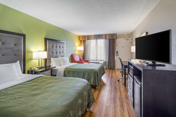  - Quality Inn Airport Roanoke - I-581, Exit 2S