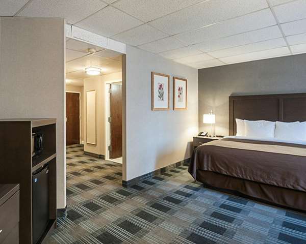 Suite - Comfort Inn Ballston Arlington - I-66, Exit 71