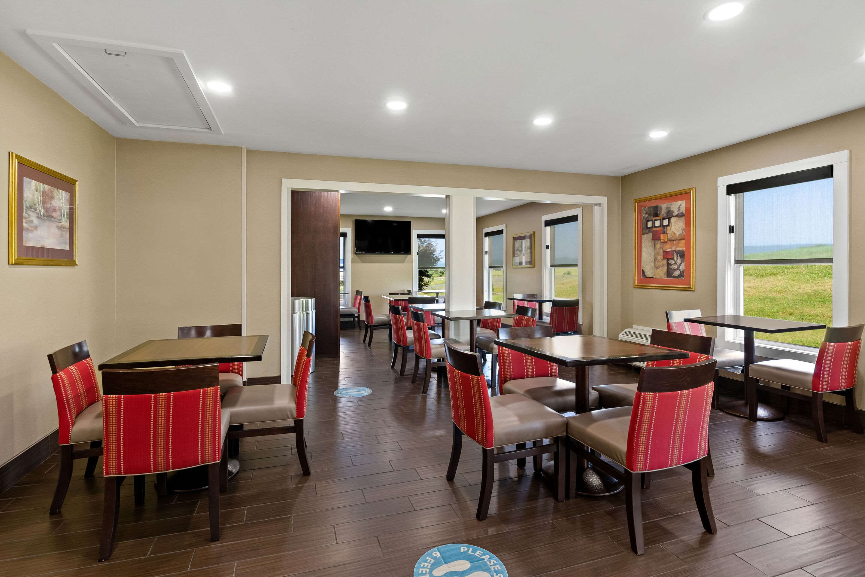 Breakfast area