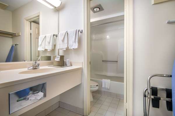  - Quality Inn Little Creek Virginia Beach