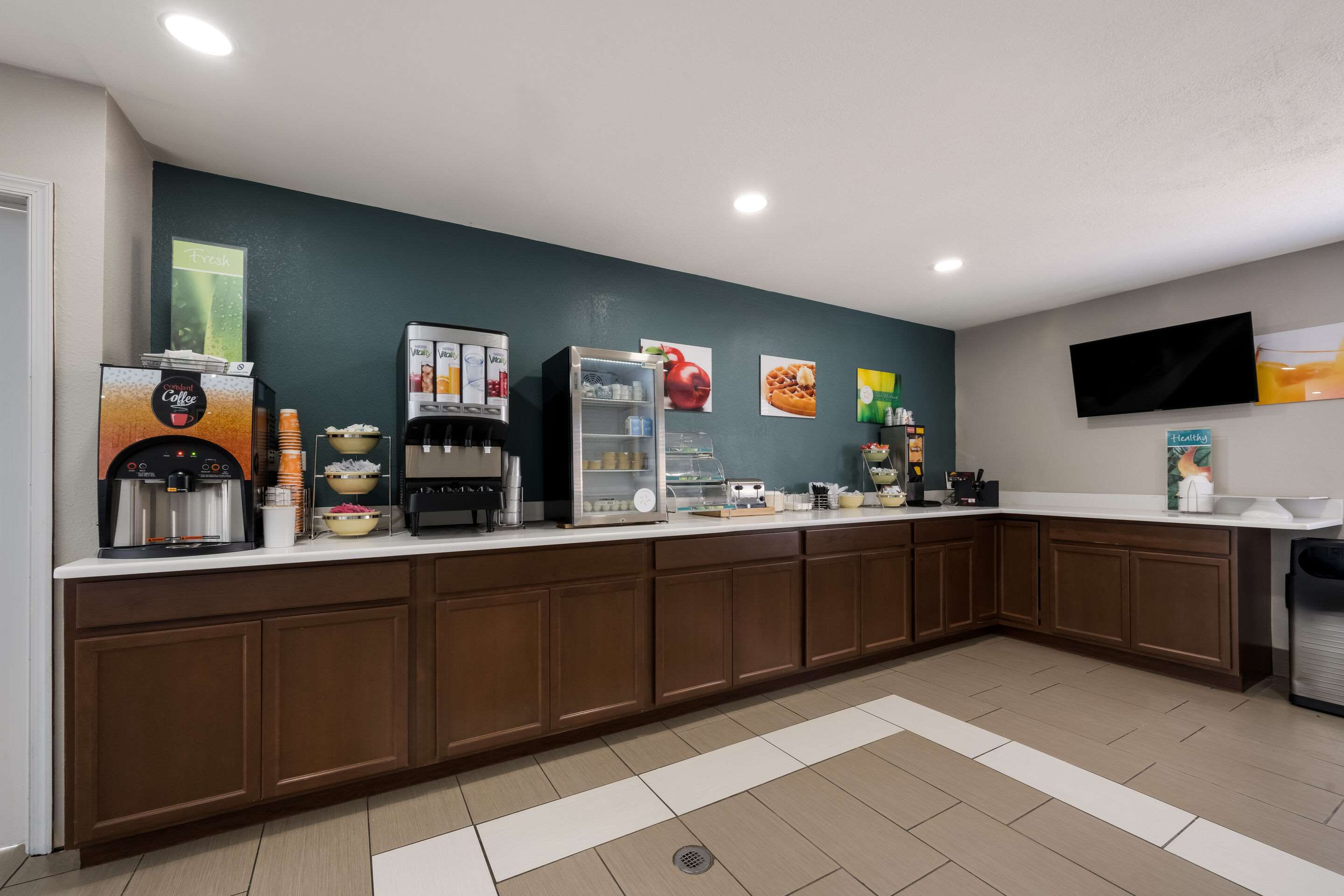 Breakfast area