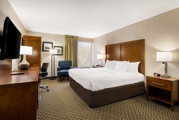  - Comfort Inn Virginia Horse Center Lexington - I-64, Exit 55