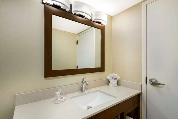  - Comfort Inn Virginia Horse Center Lexington - I-64, Exit 55