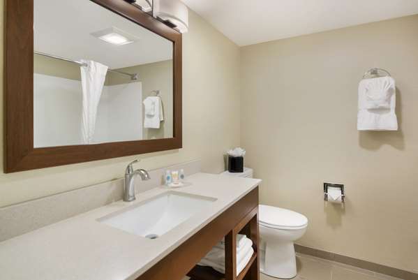  - Comfort Inn Virginia Horse Center Lexington - I-64, Exit 55