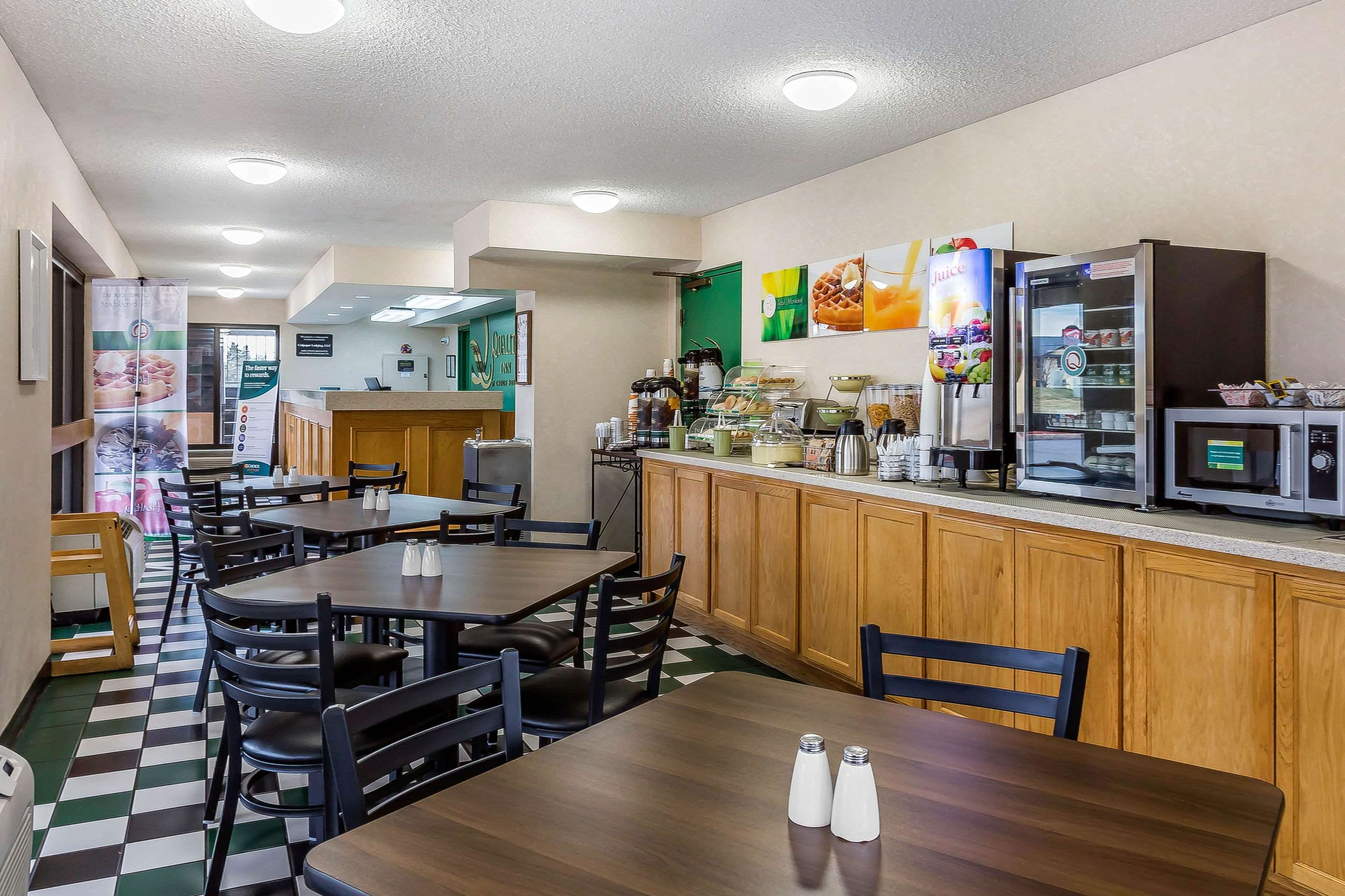 Breakfast area | Quality Inn Culpeper