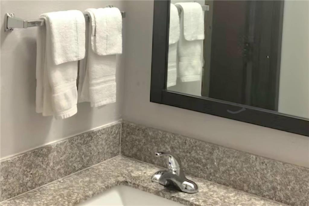 QUALITY INN DUBLIN I-81-guestroom-Guest Room,Bathroom,On-Site.jpg