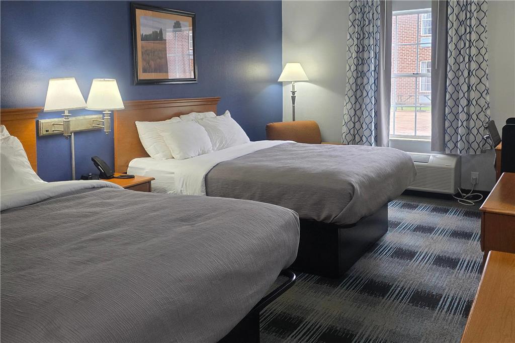 QUALITY INN DUBLIN I-81-guestroom-Guest Room,On-Site.jpg