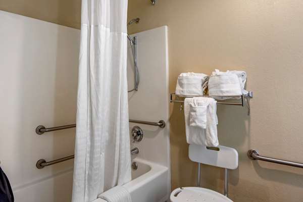  - Comfort Inn Staunton - I-81, Exit 222