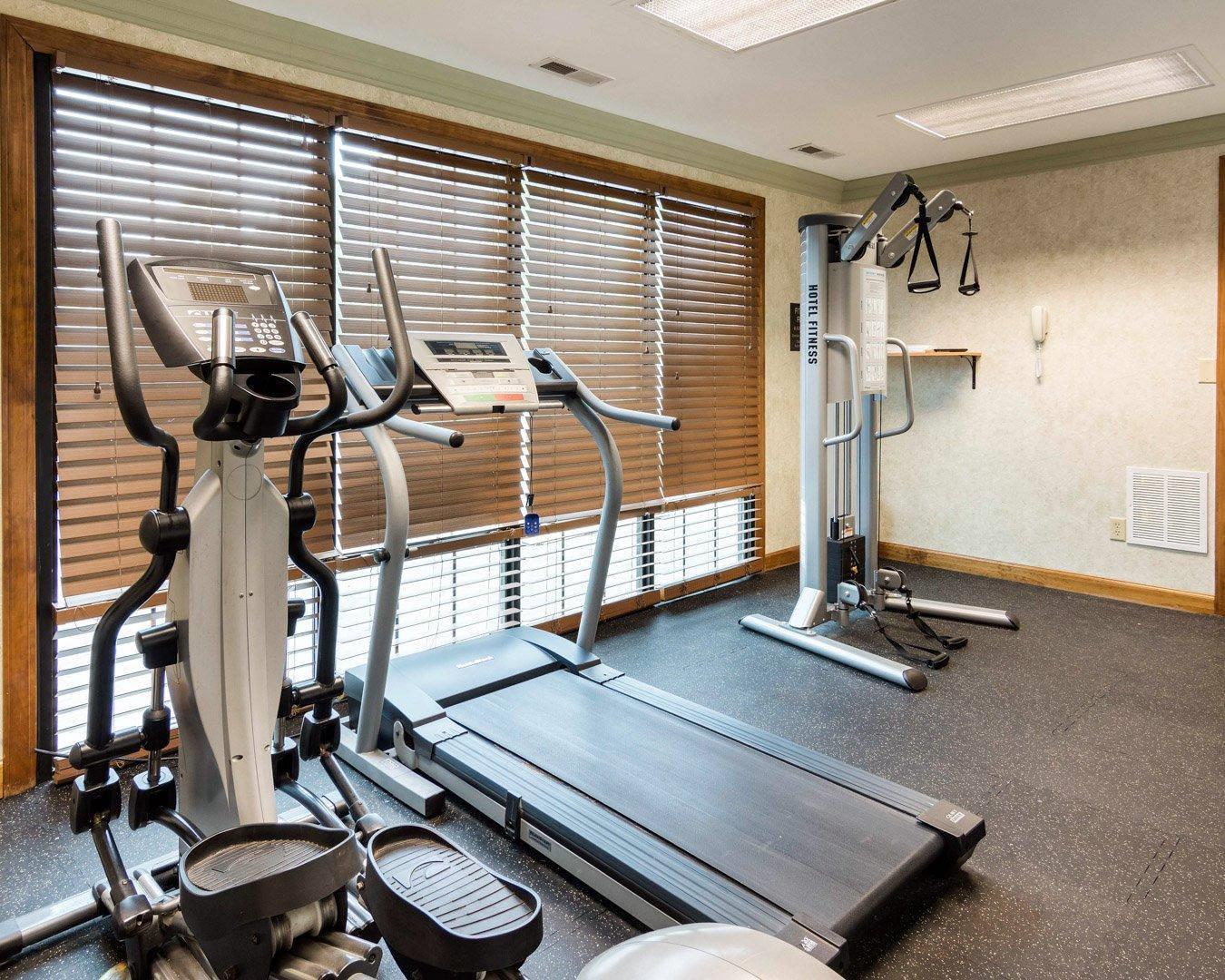 Fitness center | Quality Inn South Hill I-85