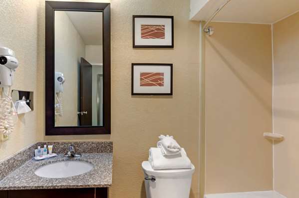  - Comfort Inn Bluefield
