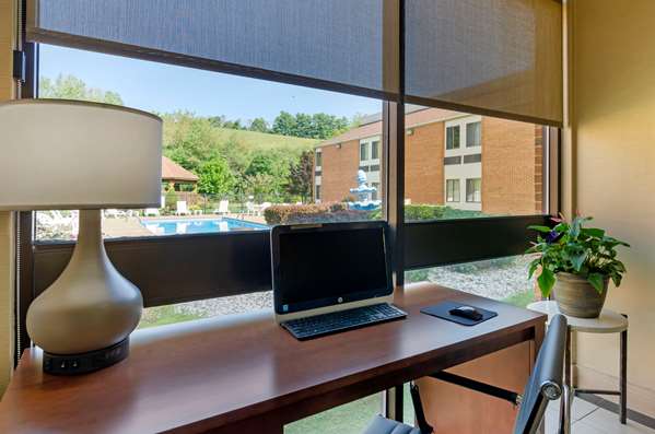 Conference Area - Comfort Inn Bluefield