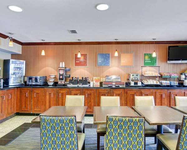 Amenities - Comfort Inn & Suites Airport Sterling