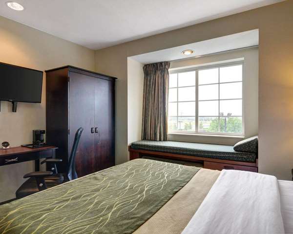  - Comfort Inn & Suites Airport Sterling
