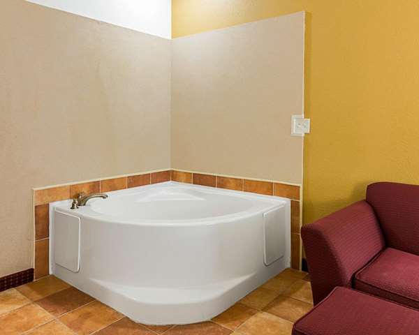 Suite - Comfort Inn Chesapeake