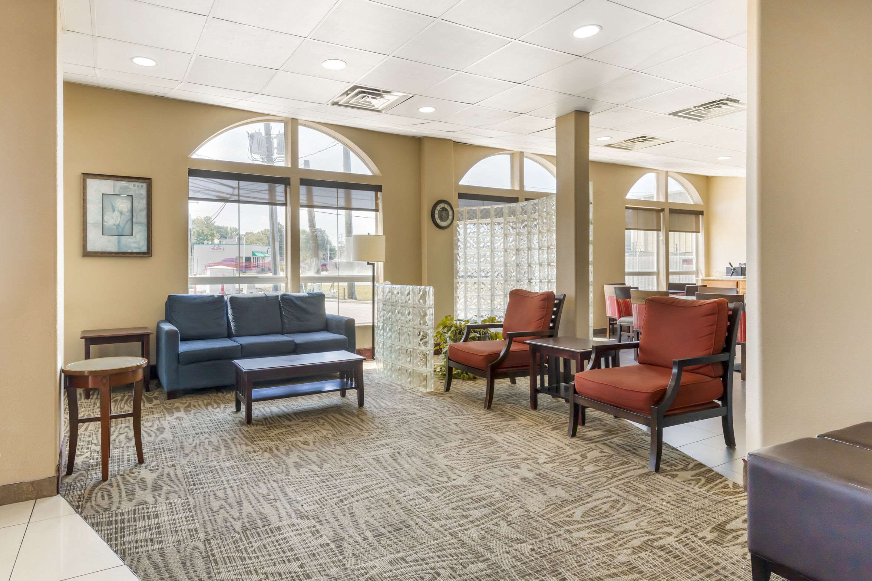 Lobby with sitting area | Comfort Inn & Suites Chesapeake - Portsmouth