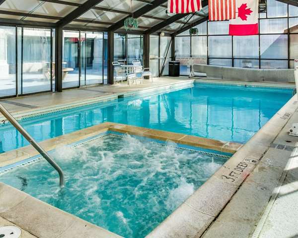 Pool - Clarion Inn Fredericksburg - I-95, Exit 133