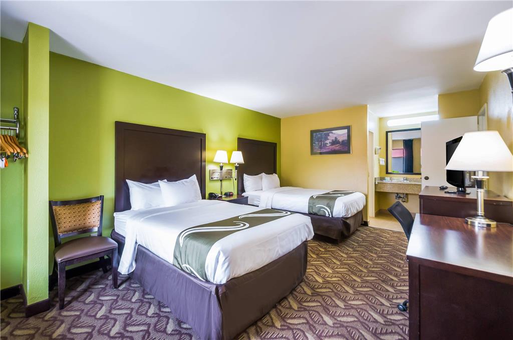 QUALITY INN FREDERICKSBURG CENTRAL-guestroom-Guest Room,Suite,On-Site.jpg