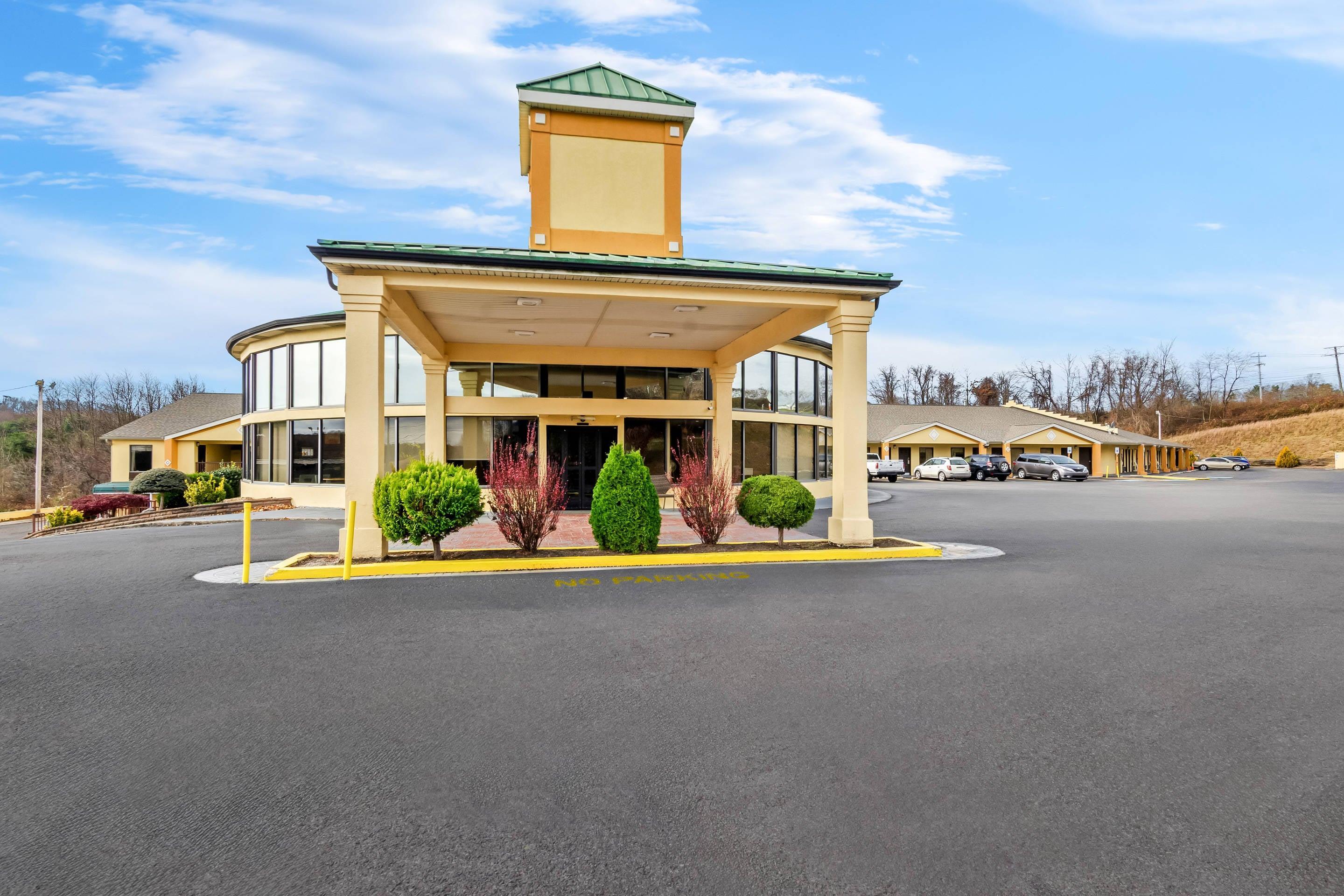 Hotel exterior | Quality Inn