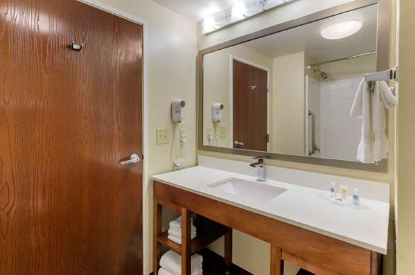 Suite - Comfort Suites Abingdon - I-81, Exit 14