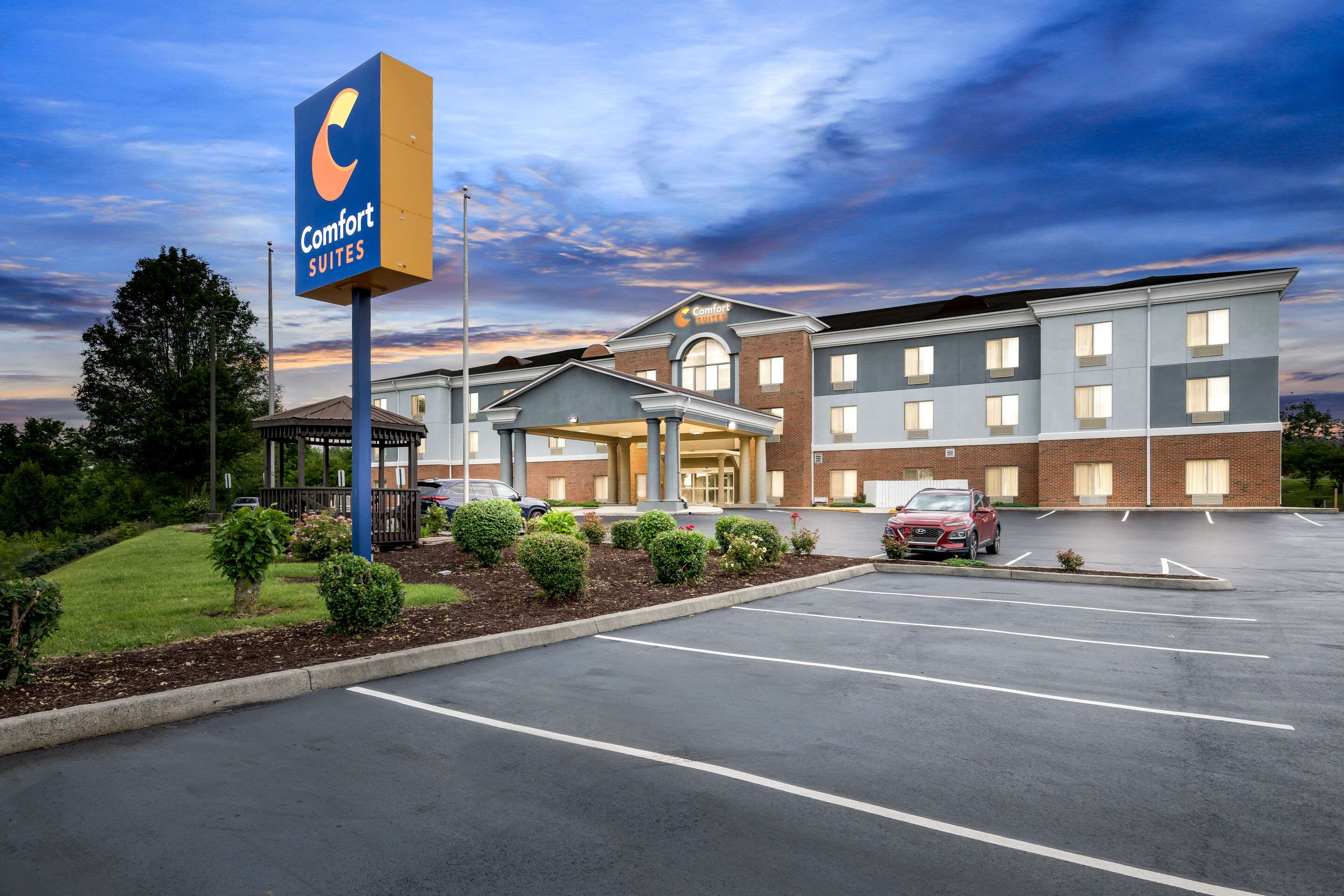 Twilight | Comfort Suites Abingdon I-81