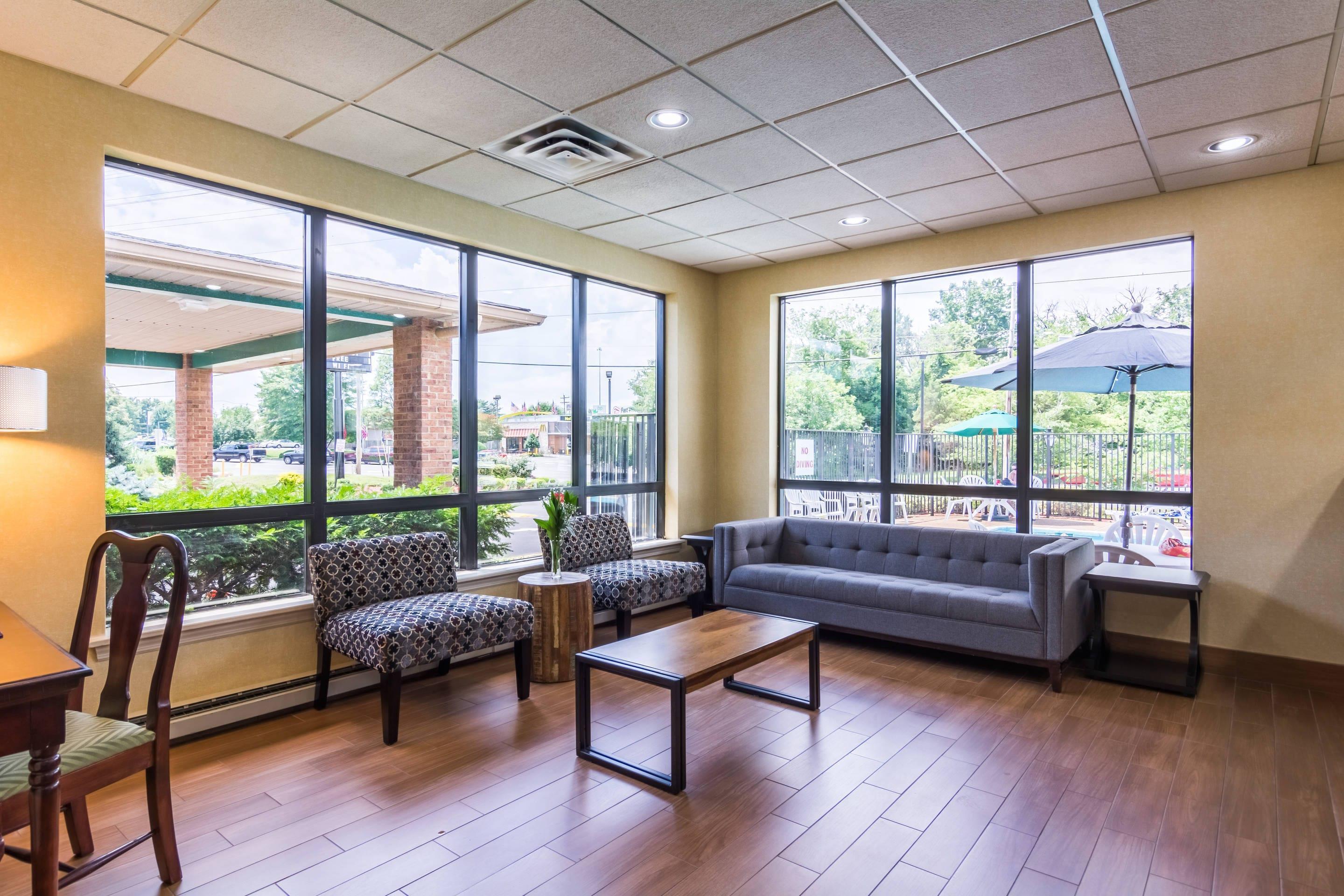 Hotel lobby | Quality Inn Manassas