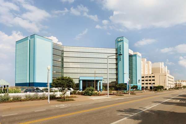 Exterior view - Surfbreak Oceanfront Hotel Virginia Beach