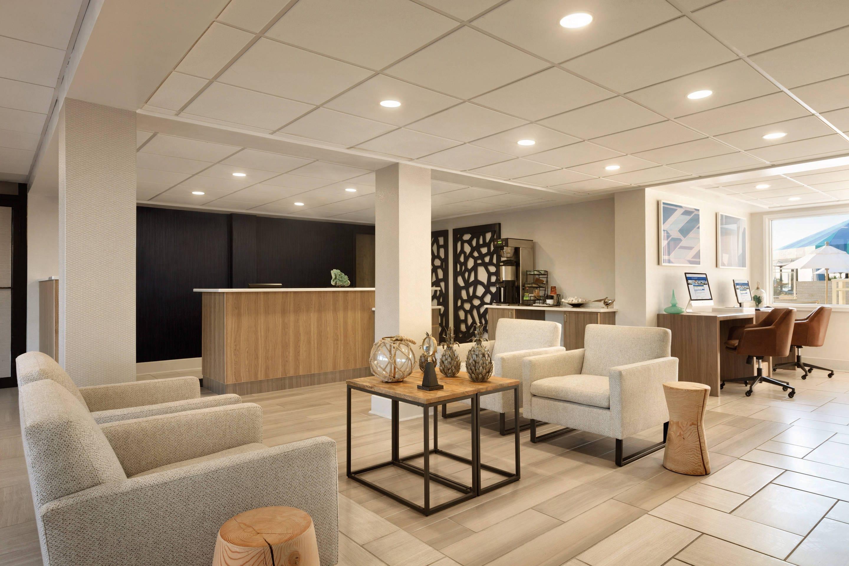 Hotel lobby | Surfbreak Virginia Beach Oceanfront, Ascend Hotel Collection