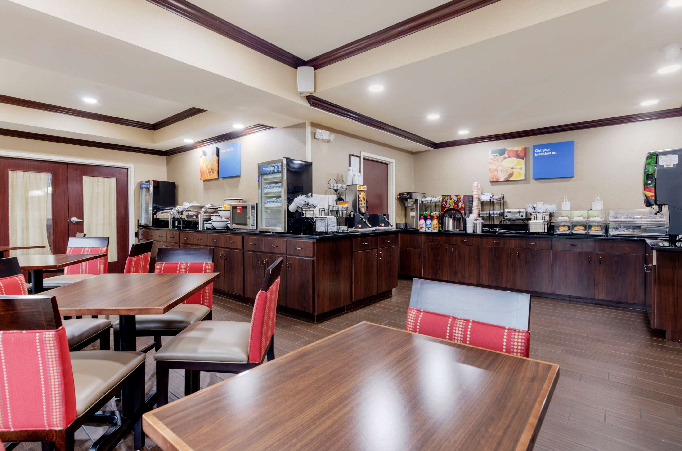 Breakfast area