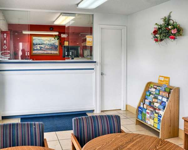  - Econo Lodge Ruther Glen - I-95 Exit 104