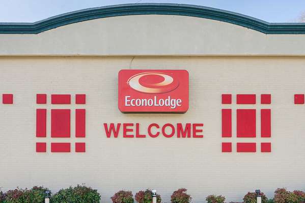Exterior view - Econo Lodge Martinsville