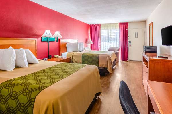  - Econo Lodge Martinsville