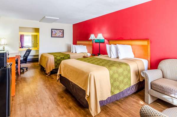  - Econo Lodge Martinsville