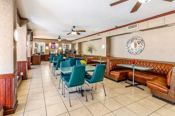 Amenities - Econo Lodge Martinsville