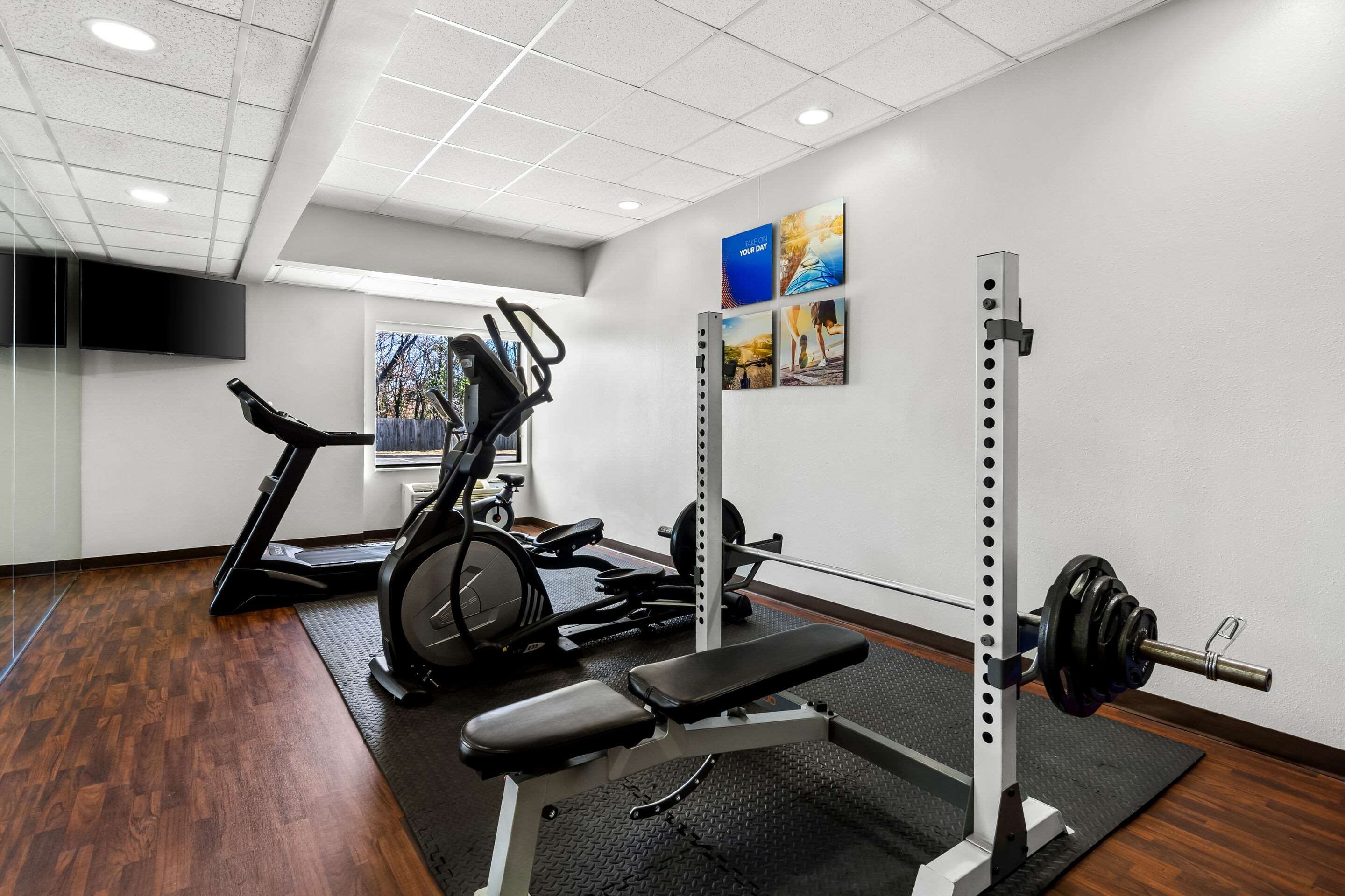 Exercise room | Comfort Suites Salem-Roanoke I-81
