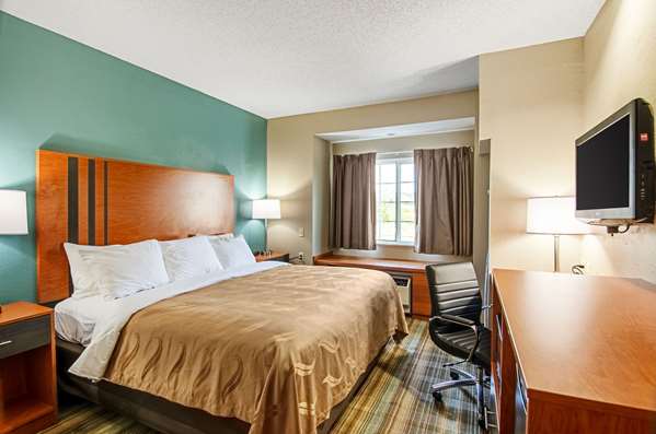 - Quality Inn & Suites Bristol - I-81, Exit 7