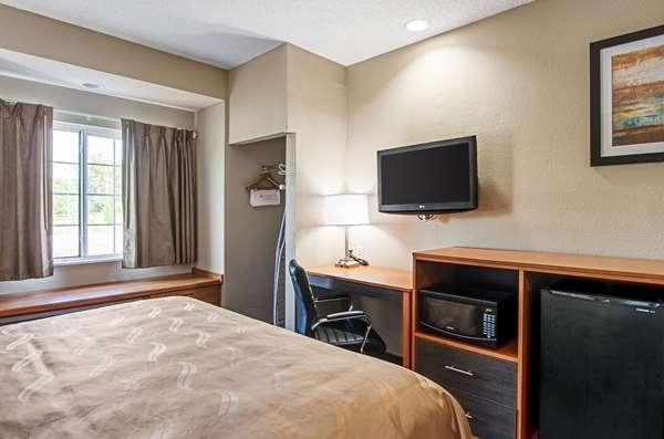  - Quality Inn & Suites Bristol - I-81, Exit 7