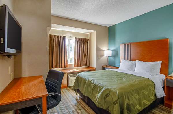  - Quality Inn & Suites Bristol - I-81, Exit 7