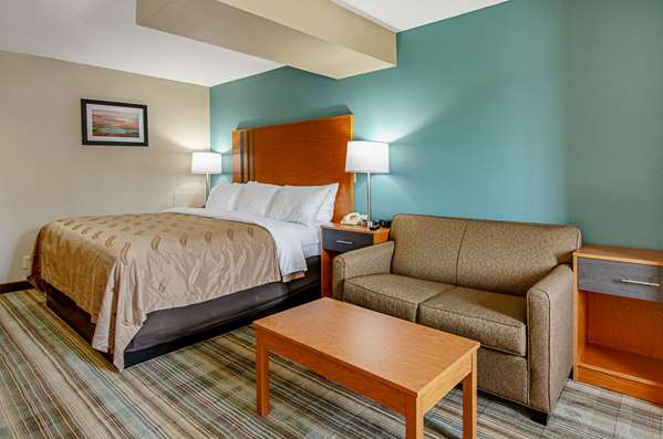 Suite - Quality Inn & Suites Bristol - I-81, Exit 7