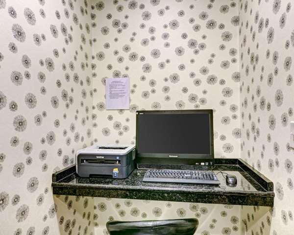 Conference Area - Comfort Suites Williamsburg