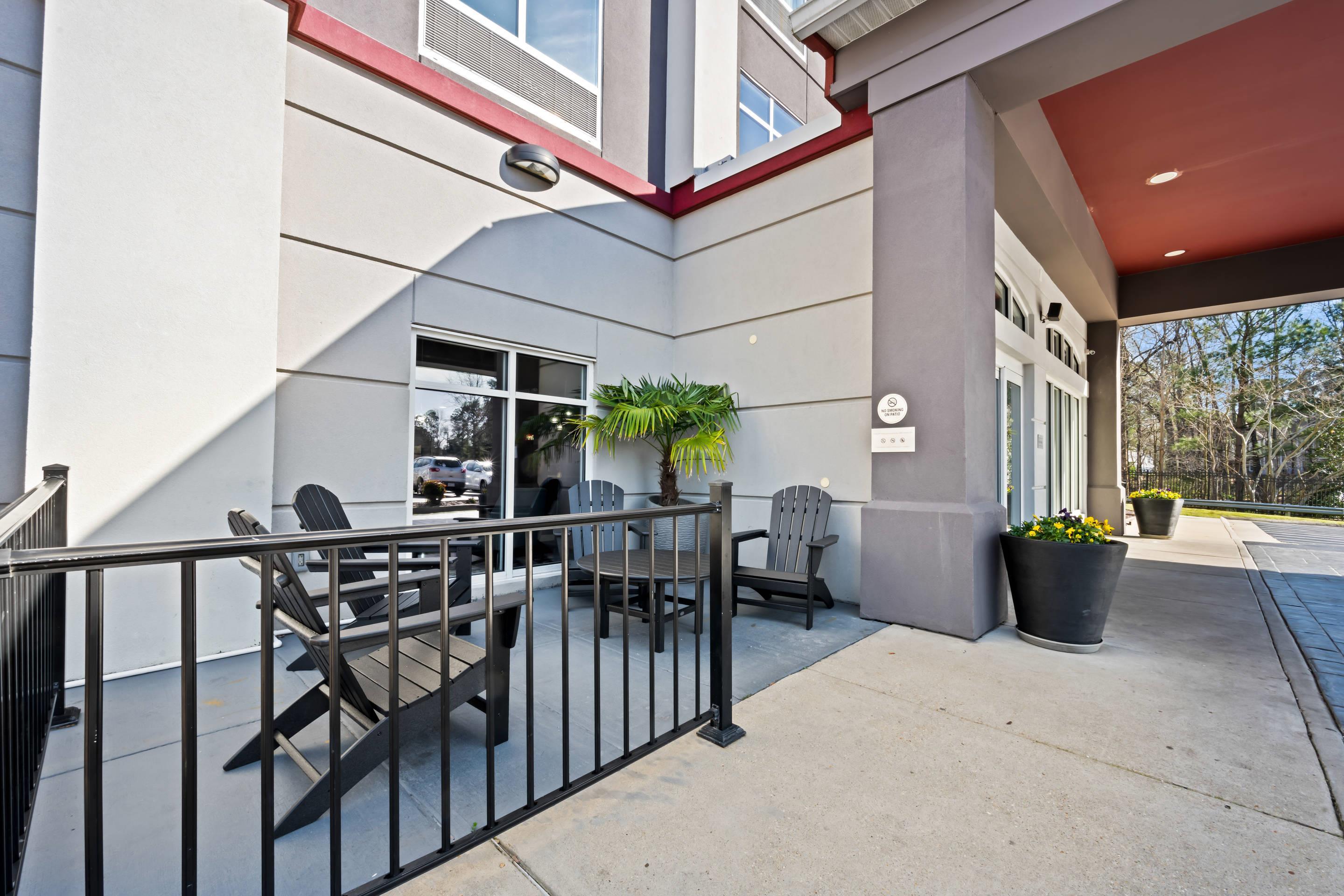 Hotel exterior | Comfort Suites Williamsburg Historic Area