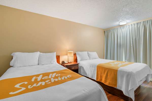  - Rodeway Inn Colonial Heights - I-95, Exit 58