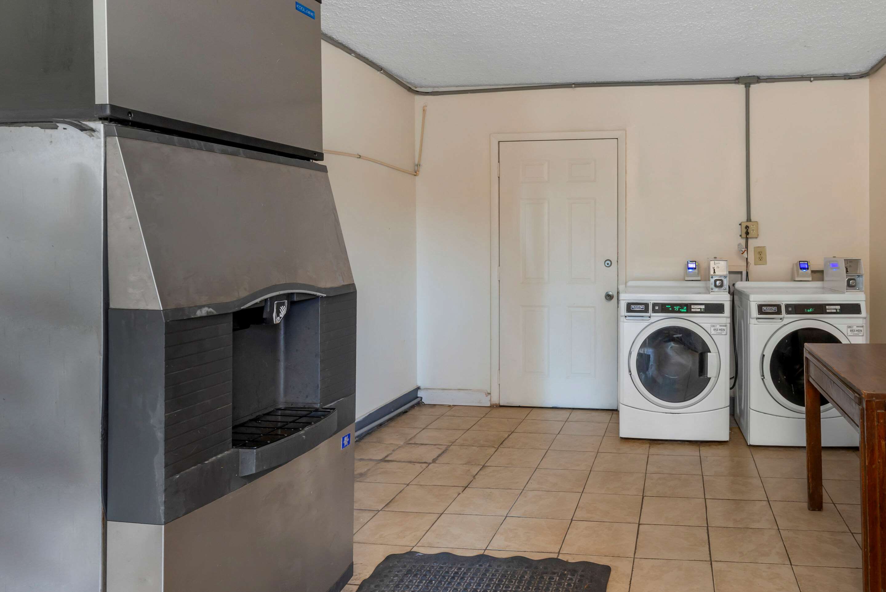 Guest laundry facilities