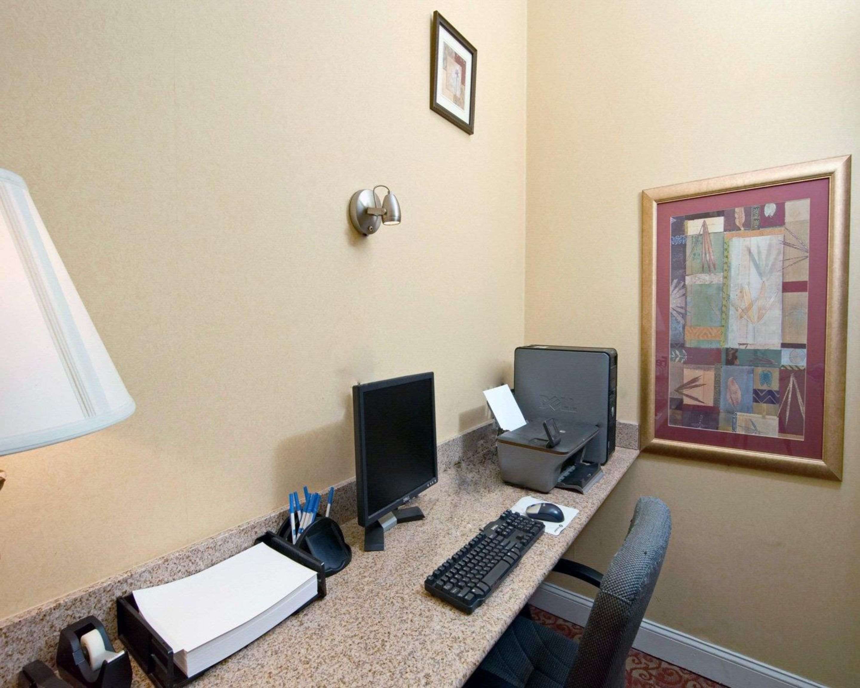 Business center with high-speed Internet access | Quality Inn near Martinsville Speedway