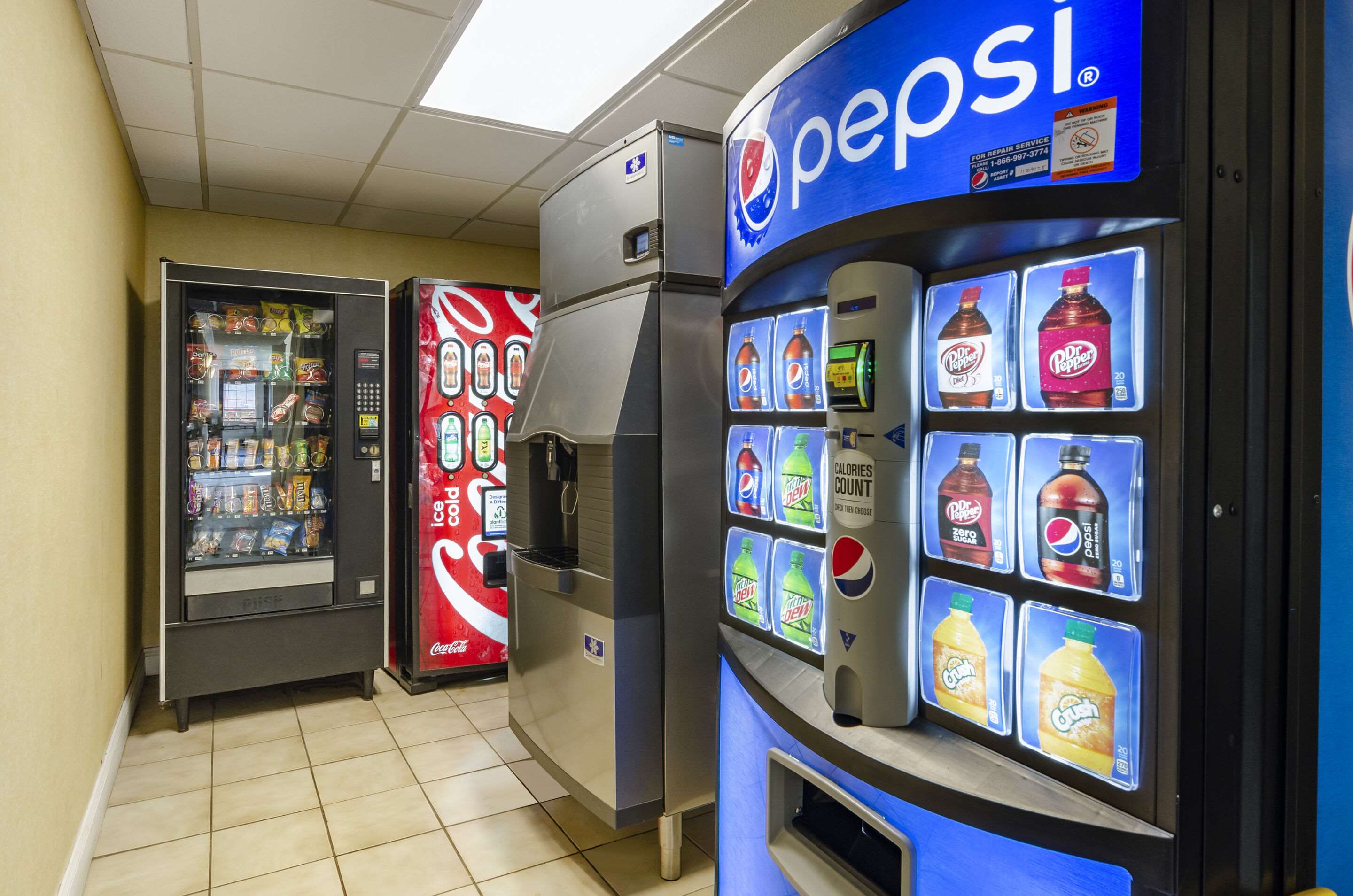 Hotel vending area | Quality Inn near Martinsville Speedway