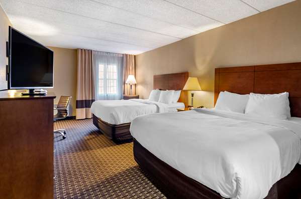  - Comfort Inn & Suites Raphine - I-64 & I-81, Exit 205