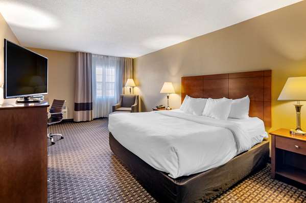  - Comfort Inn & Suites Raphine - I-64 & I-81, Exit 205