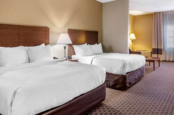 Suite - Comfort Inn & Suites Raphine - I-64 & I-81, Exit 205