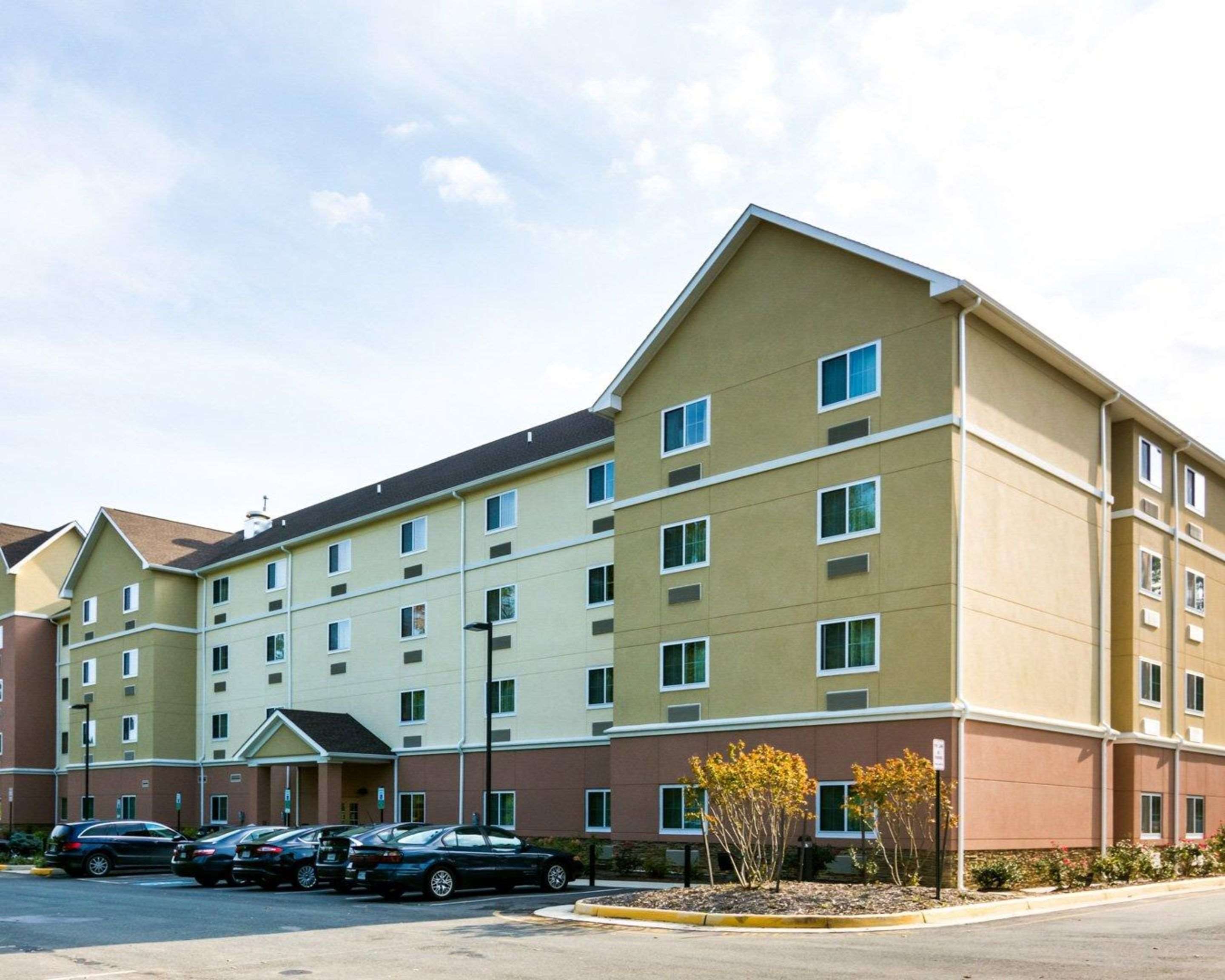 Hotel exterior | Suburban Studios Quantico