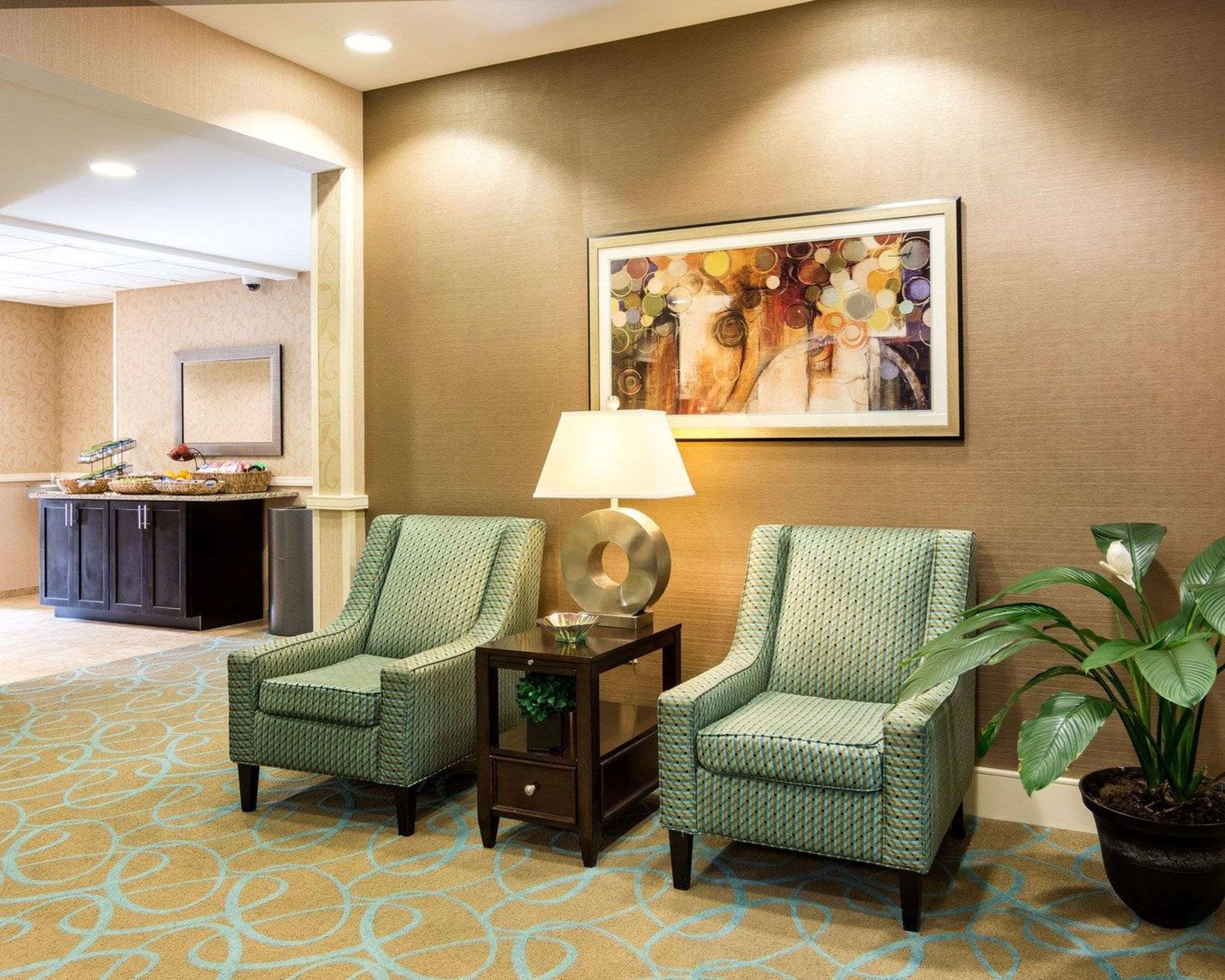 Lobby with sitting area | Suburban Studios Quantico